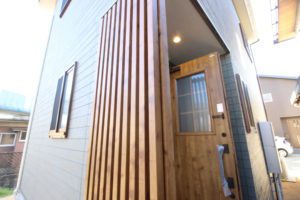 ローコスト住宅山口防府の外観、玄関